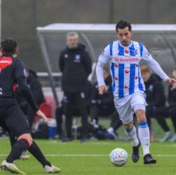 3 Serba-serbi debut Thom Haye bersama Almere City: Enjoy Prof