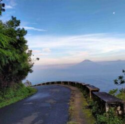 Kebakaran Gunung Telomoyo Padam, Polisi Pastikan Desa Sekitar