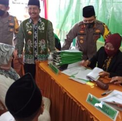 Sah 2 pasangan suami istri ini dilantik jadi anggota dprd banyuwangi