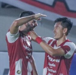 PADANG MEDIA - Hasil Liga 1: Bali United Benamkan Persis Solo 3-0