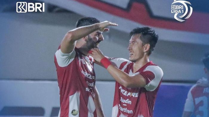 PADANG MEDIA - Hasil Liga 1: Bali United Benamkan Persis Solo 3-0