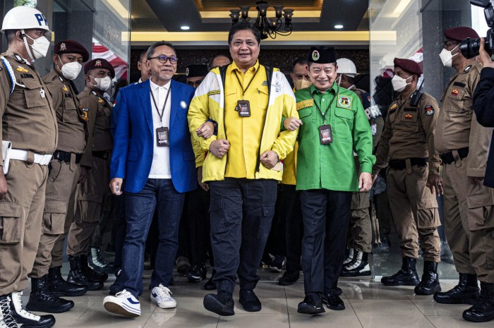 Susunan pimpinan sidang munas golkar 2024 adies kadir jadi ketua