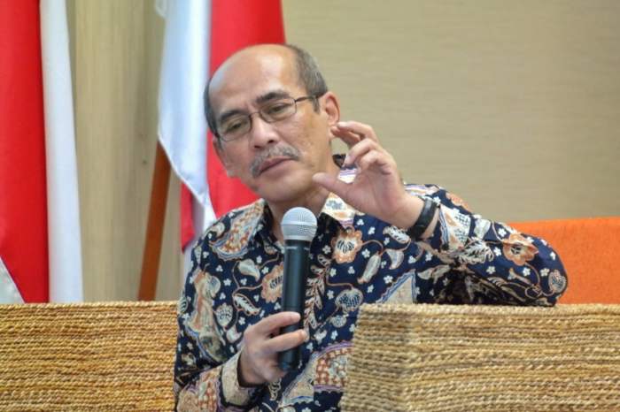 Mengenang sosok faisal basri yang sederhana dan kritis