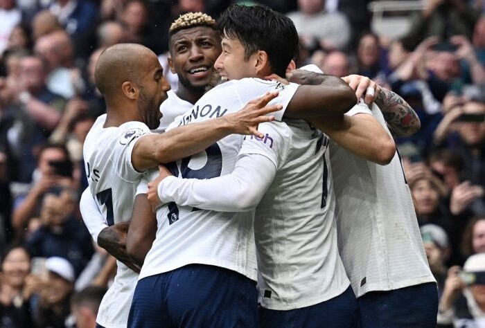 CHUTOGEL - Tottenham Vs AZ: The Lilywhites Menang 1-0