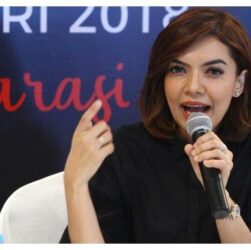 PADANG MEDIA - Najwa Shihab Dirujak Warganet, Sebut Jokowi Nebeng Pesawat