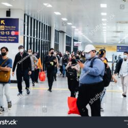 Viral padatnya stasiun duri picu penumpang krl saling teriak kci minta maaf