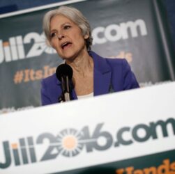 PADANGMEDIA - Siapa Jill Stein yang Jadi Kandidat Capres AS Selain Donald Trump